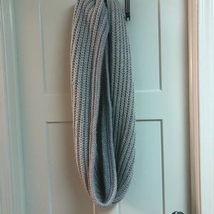 EXPRESS grey & cream long knit infinity scarf
